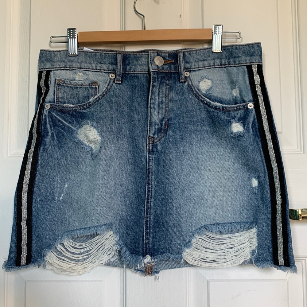 Women’s Express Distressed Denim Mini Skirt